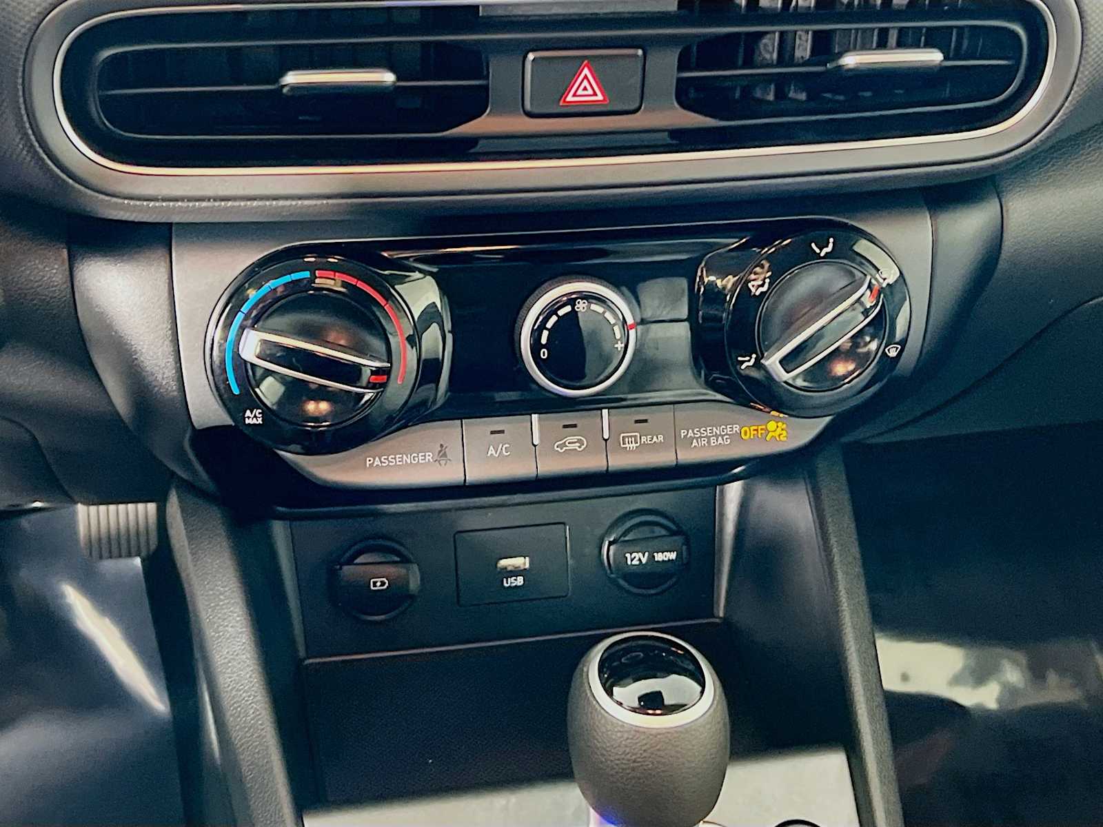 2023 Hyundai Kona SEL - Photo 15