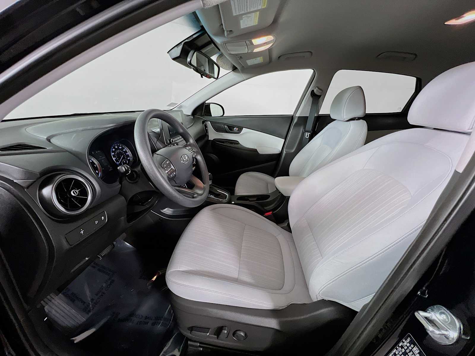 2023 Hyundai Kona SEL - Photo 20