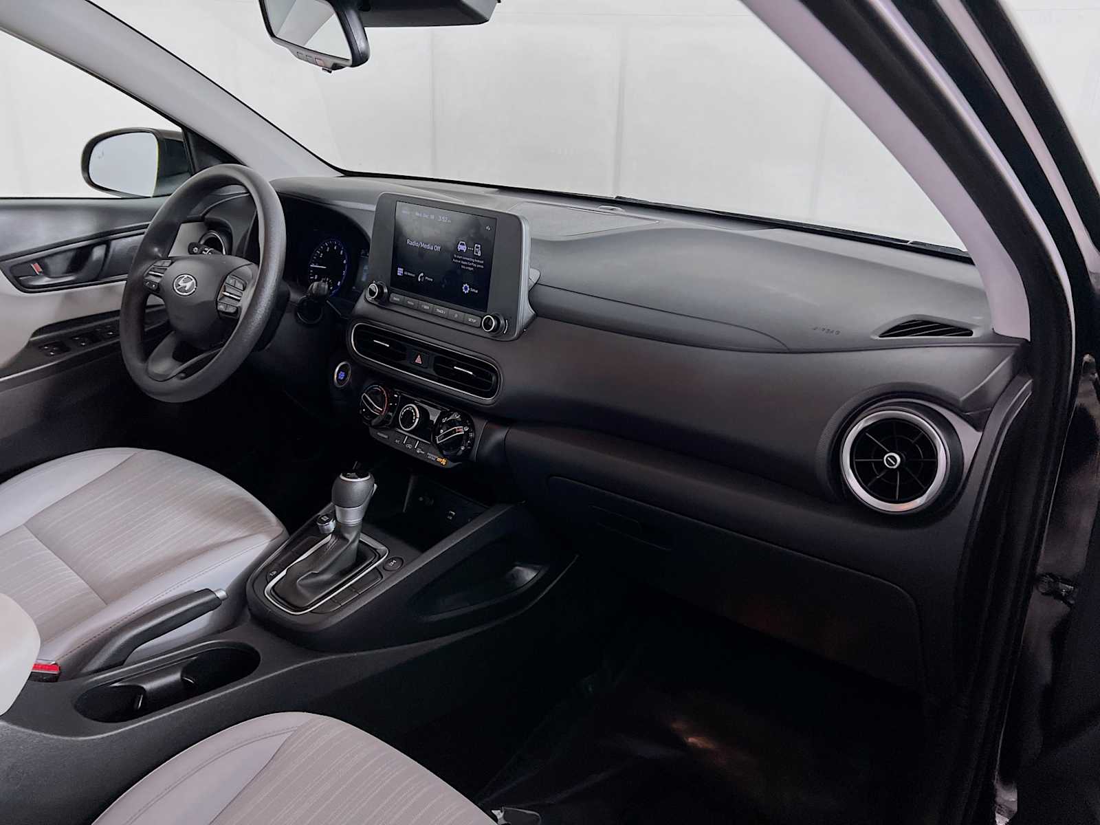 2023 Hyundai Kona SEL - Photo 27