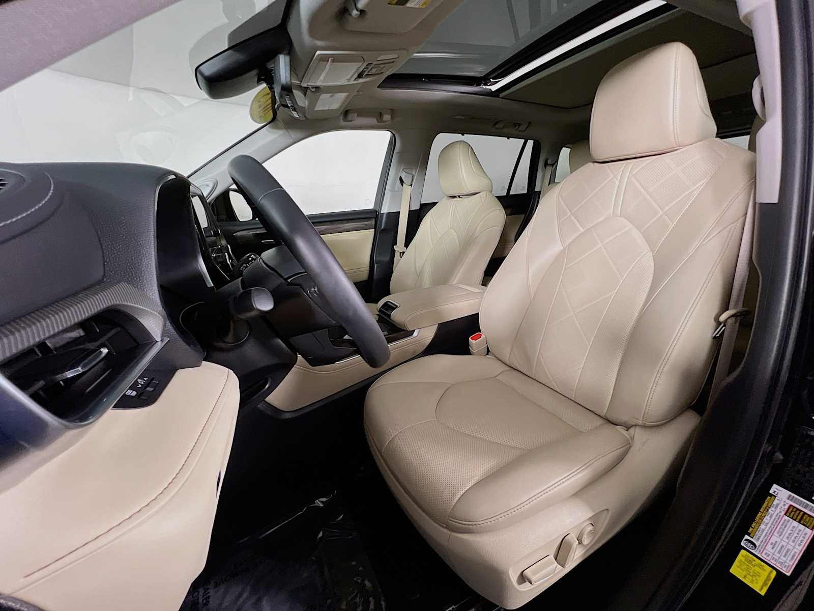2023 Toyota Highlander Hybrid Platinum - Photo 21