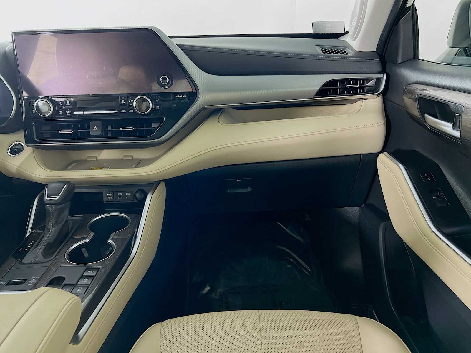 2023 Toyota Highlander Hybrid Platinum - Photo 24