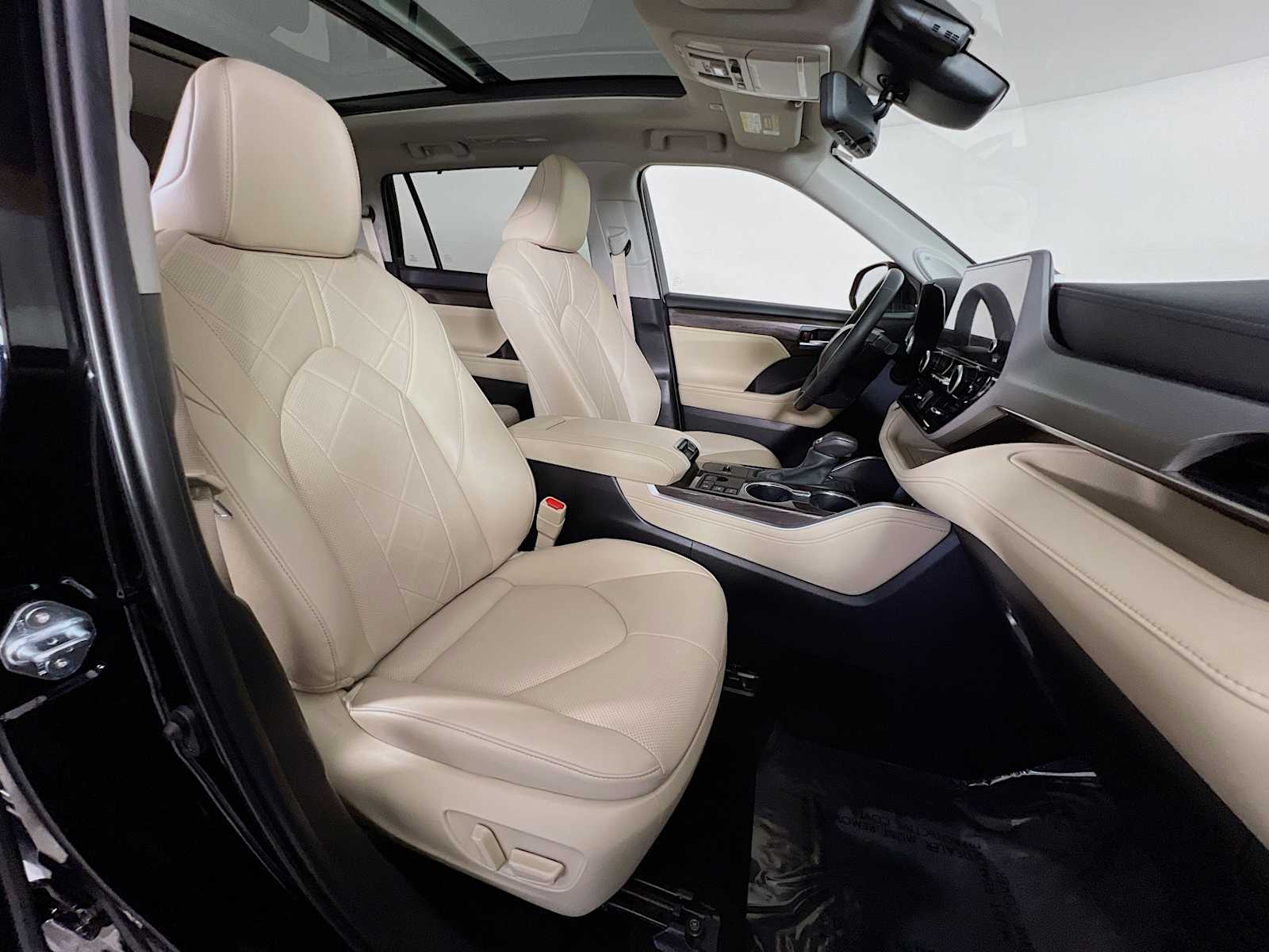 2023 Toyota Highlander Hybrid Platinum - Photo 30