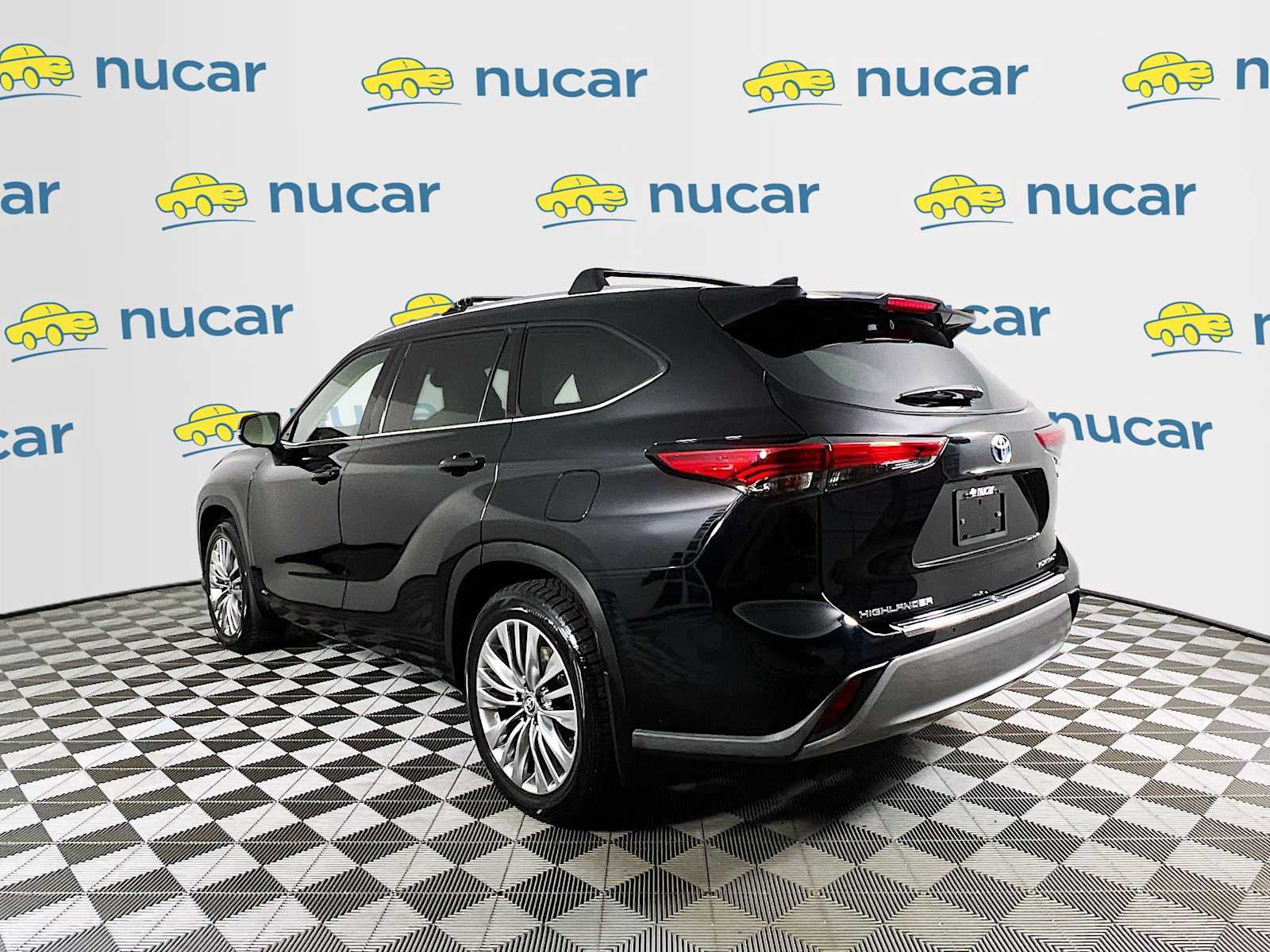 2023 Toyota Highlander Hybrid Platinum - Photo 5