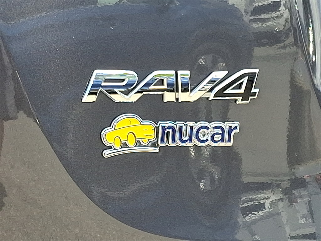 2018 Toyota RAV4 Hybrid LE - Photo 29