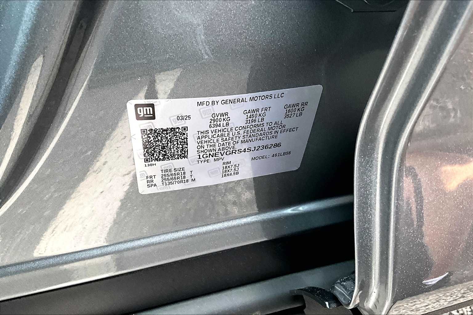 2025 Chevrolet Traverse AWD LT - Photo 18