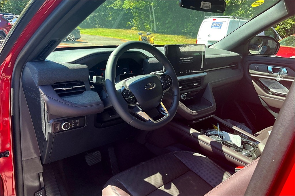 2025 Ford Explorer Platinum - Photo 7