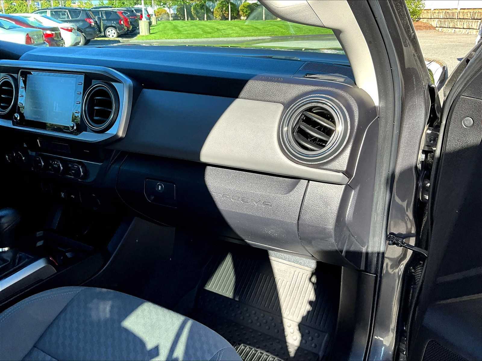 2023 Toyota Tacoma SR5 - Photo 13