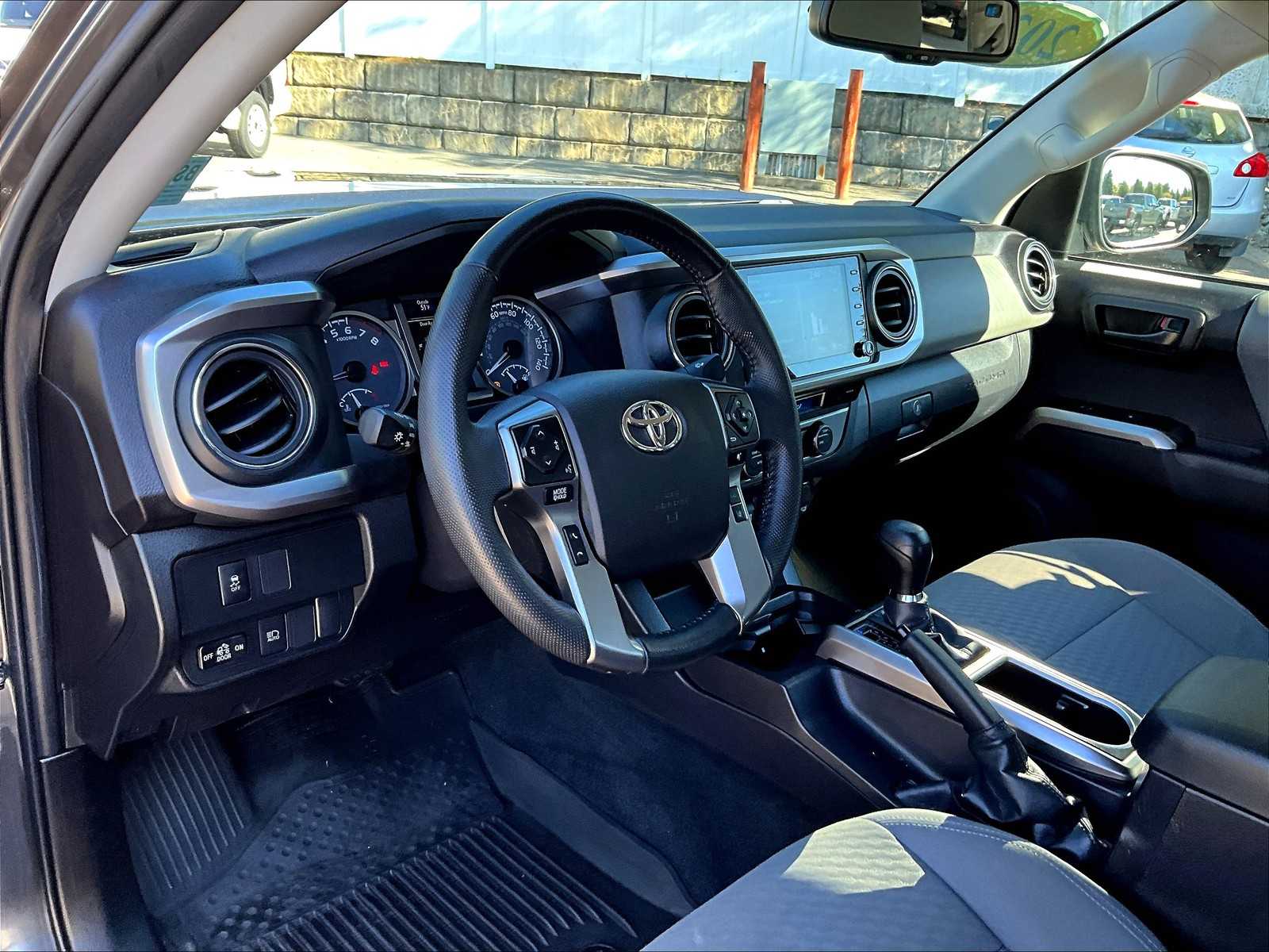 2023 Toyota Tacoma SR5 - Photo 8