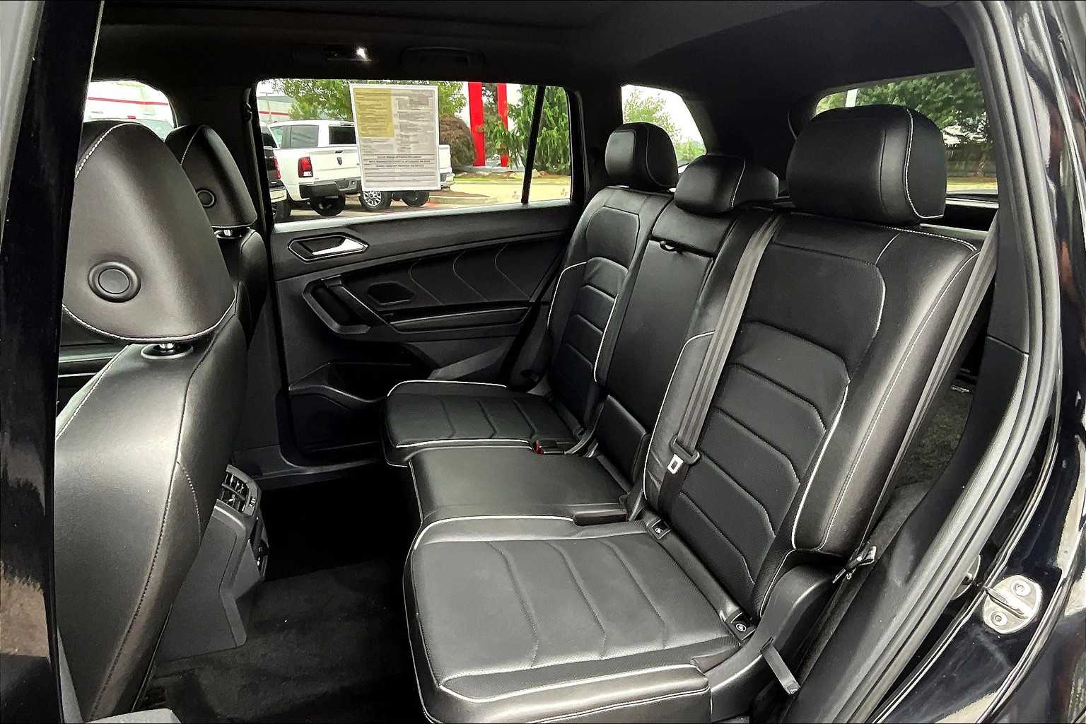 2022 Volkswagen Tiguan SEL R-Line - Photo 15