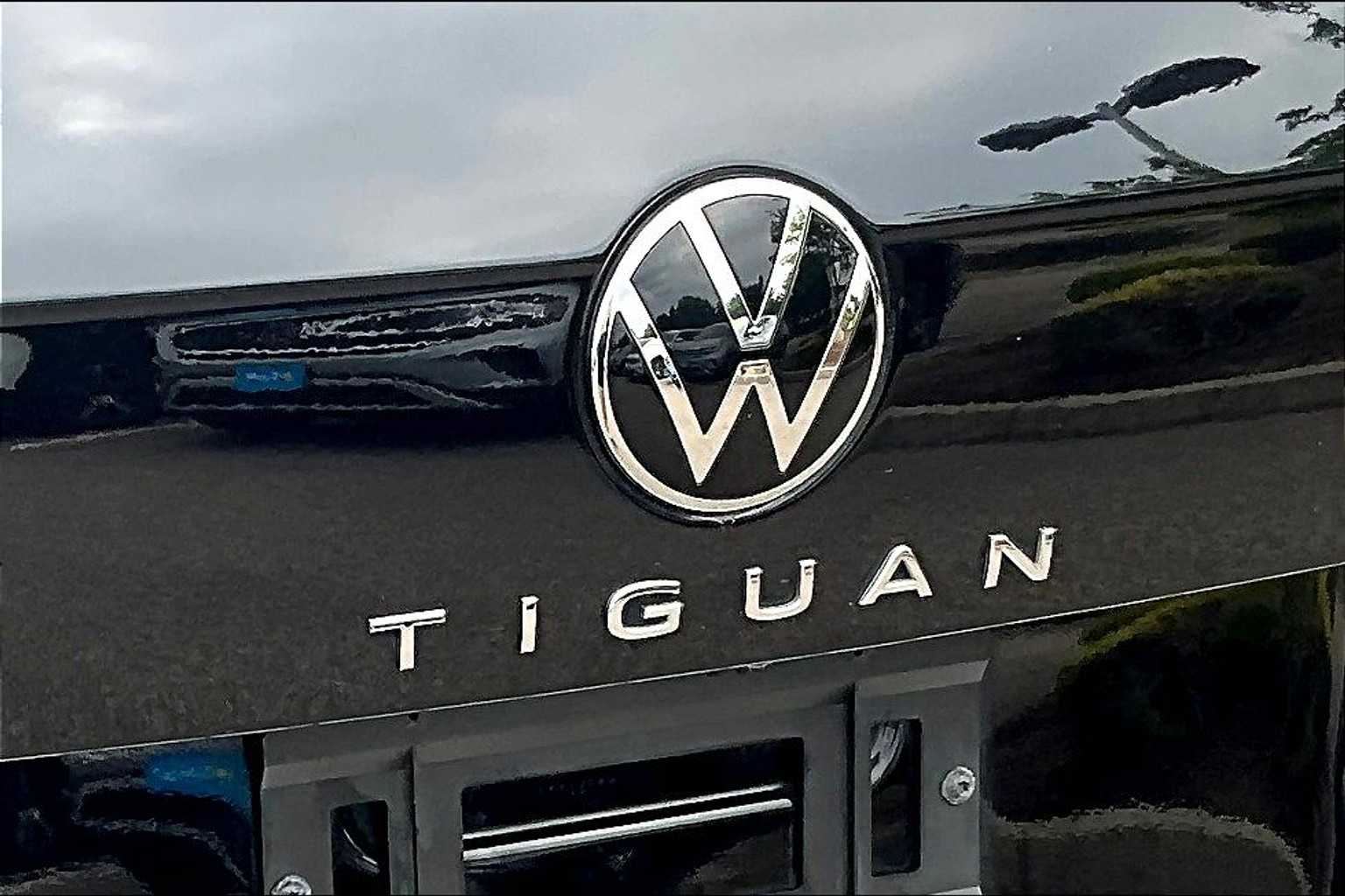2022 Volkswagen Tiguan SEL R-Line - Photo 28
