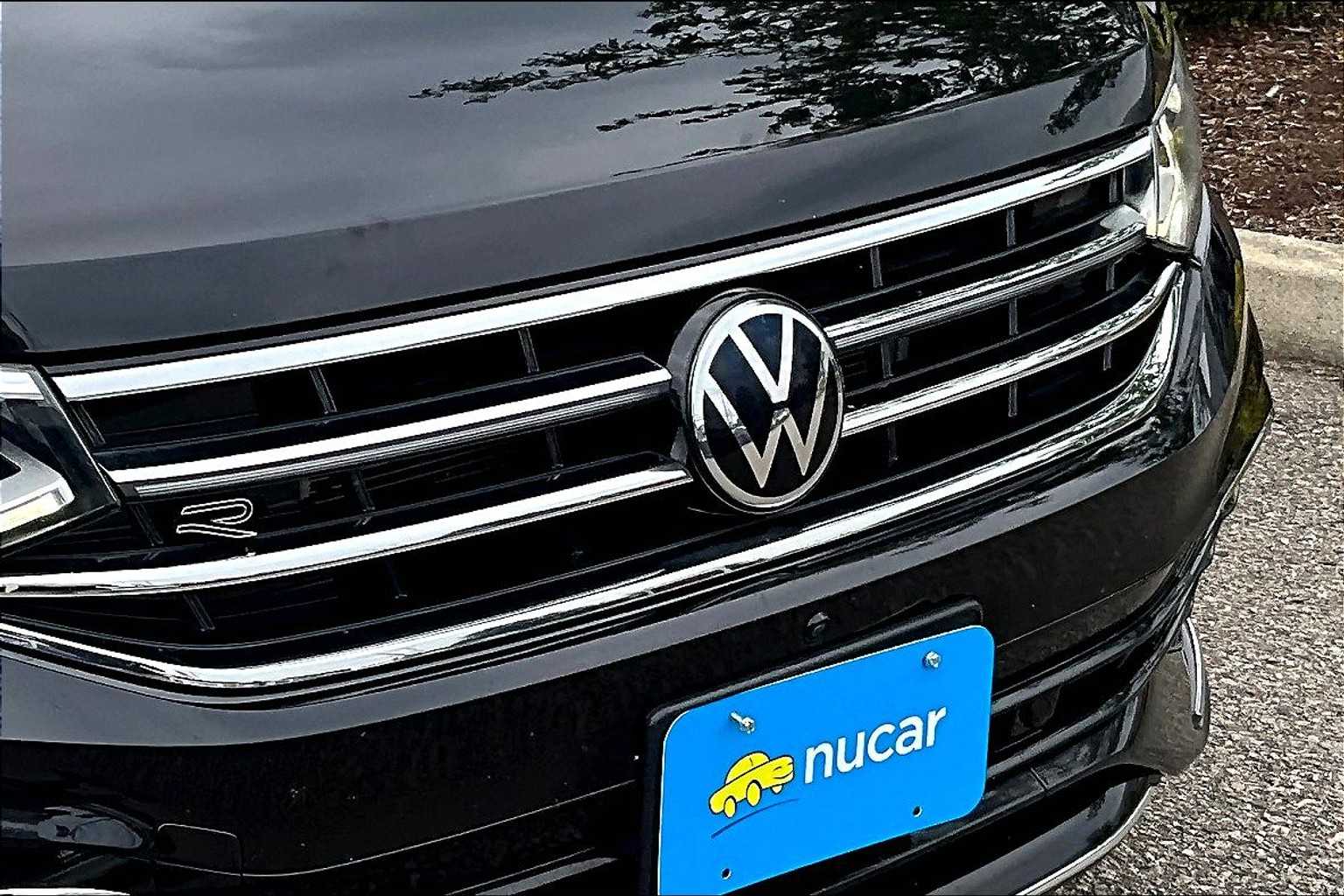 2022 Volkswagen Tiguan SEL R-Line - Photo 31