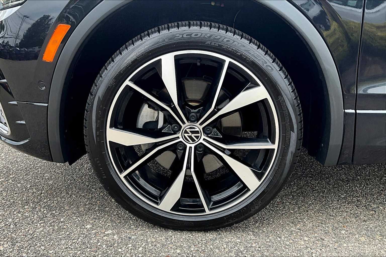 2022 Volkswagen Tiguan SEL R-Line - Photo 7
