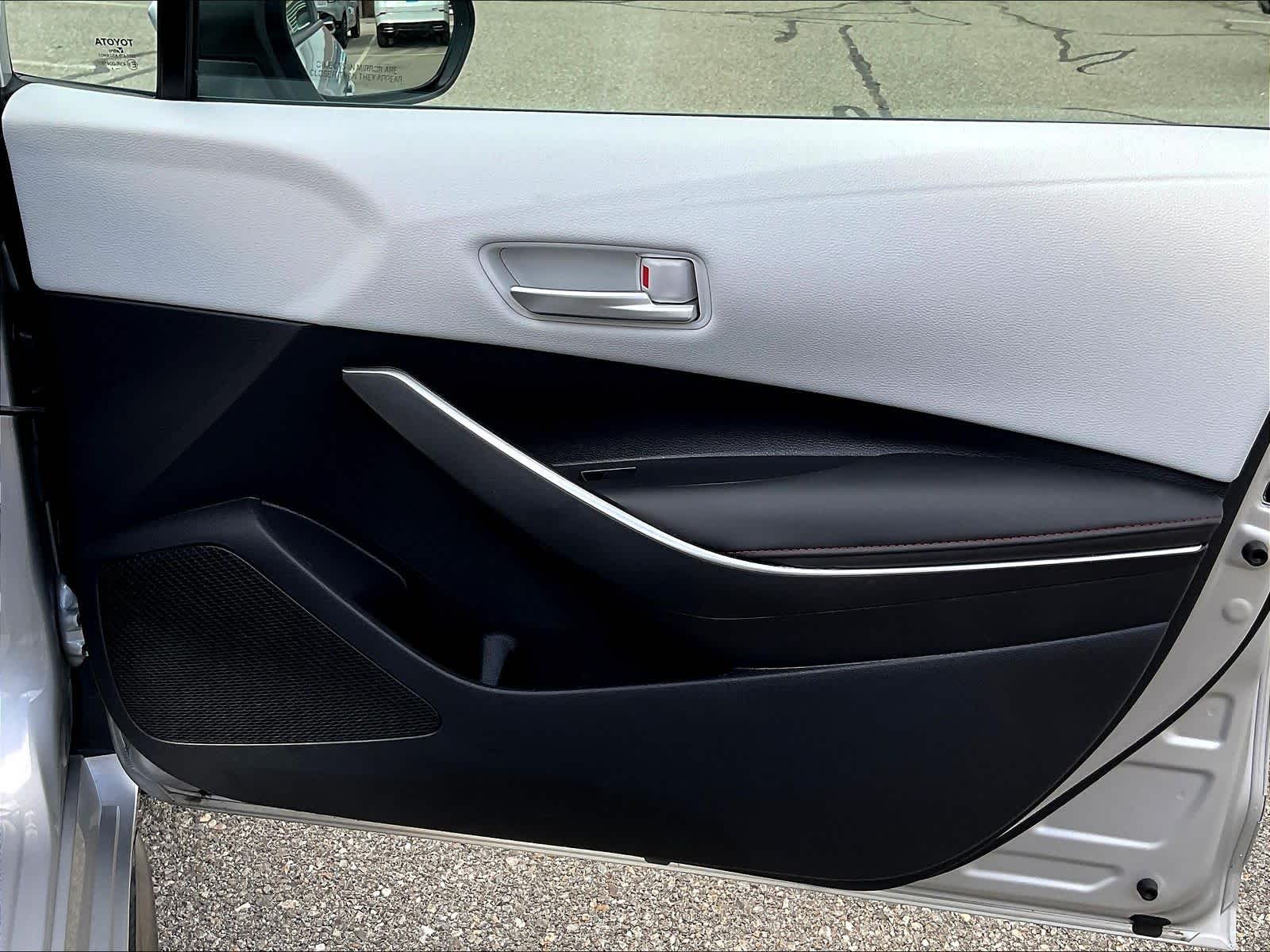 2024 Toyota Corolla SE - Photo 12