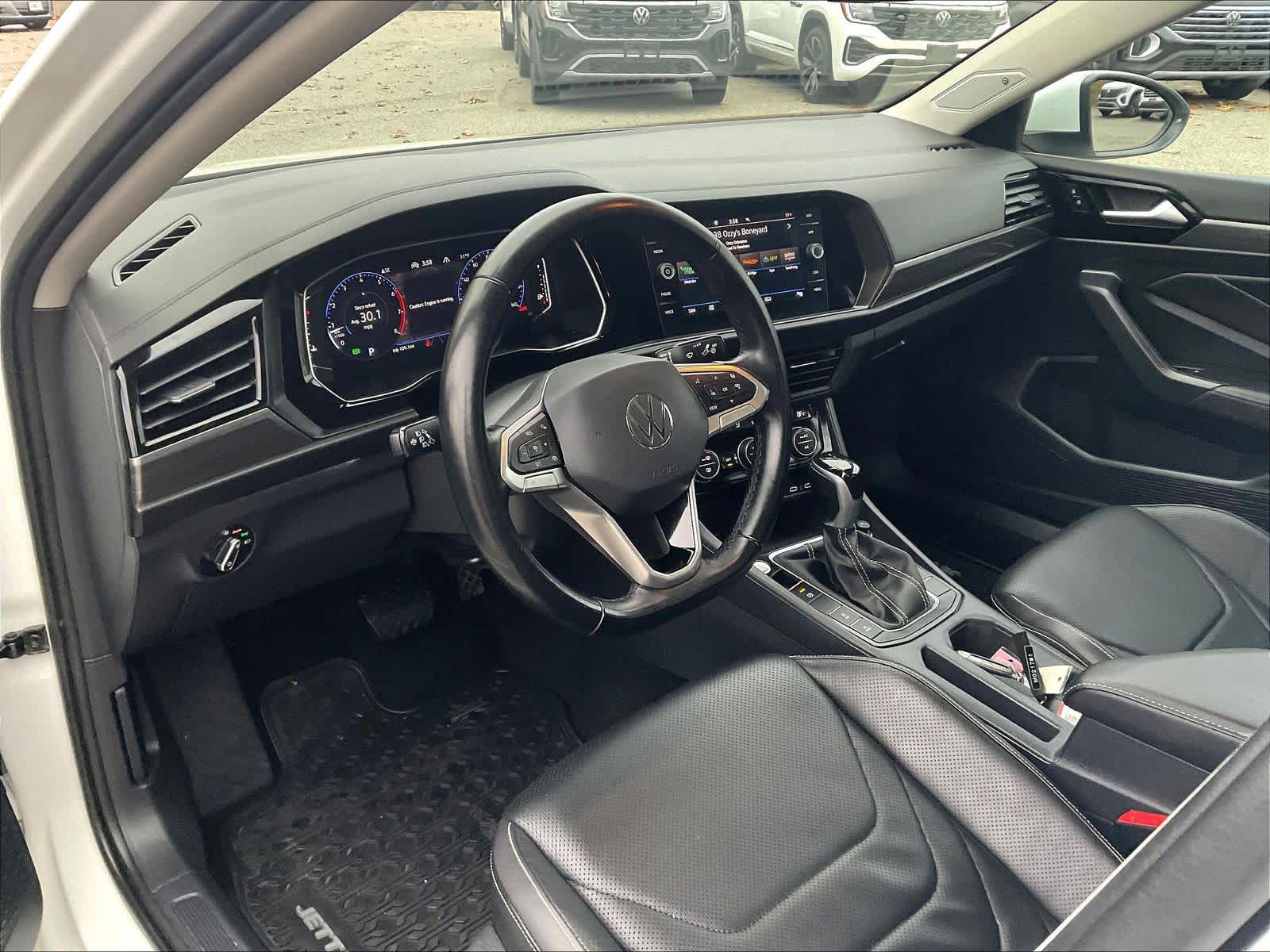 2023 Volkswagen Jetta SEL - Photo 8