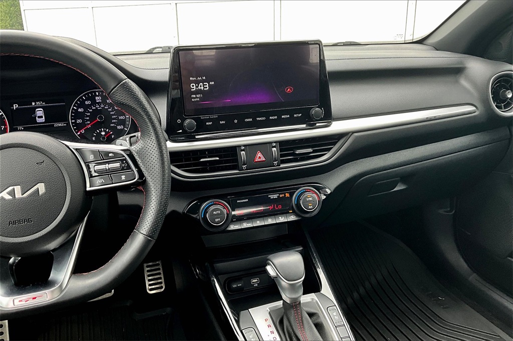 2023 Kia Forte GT - Photo 18