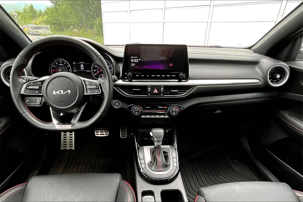 2023 Kia Forte GT - Photo 21