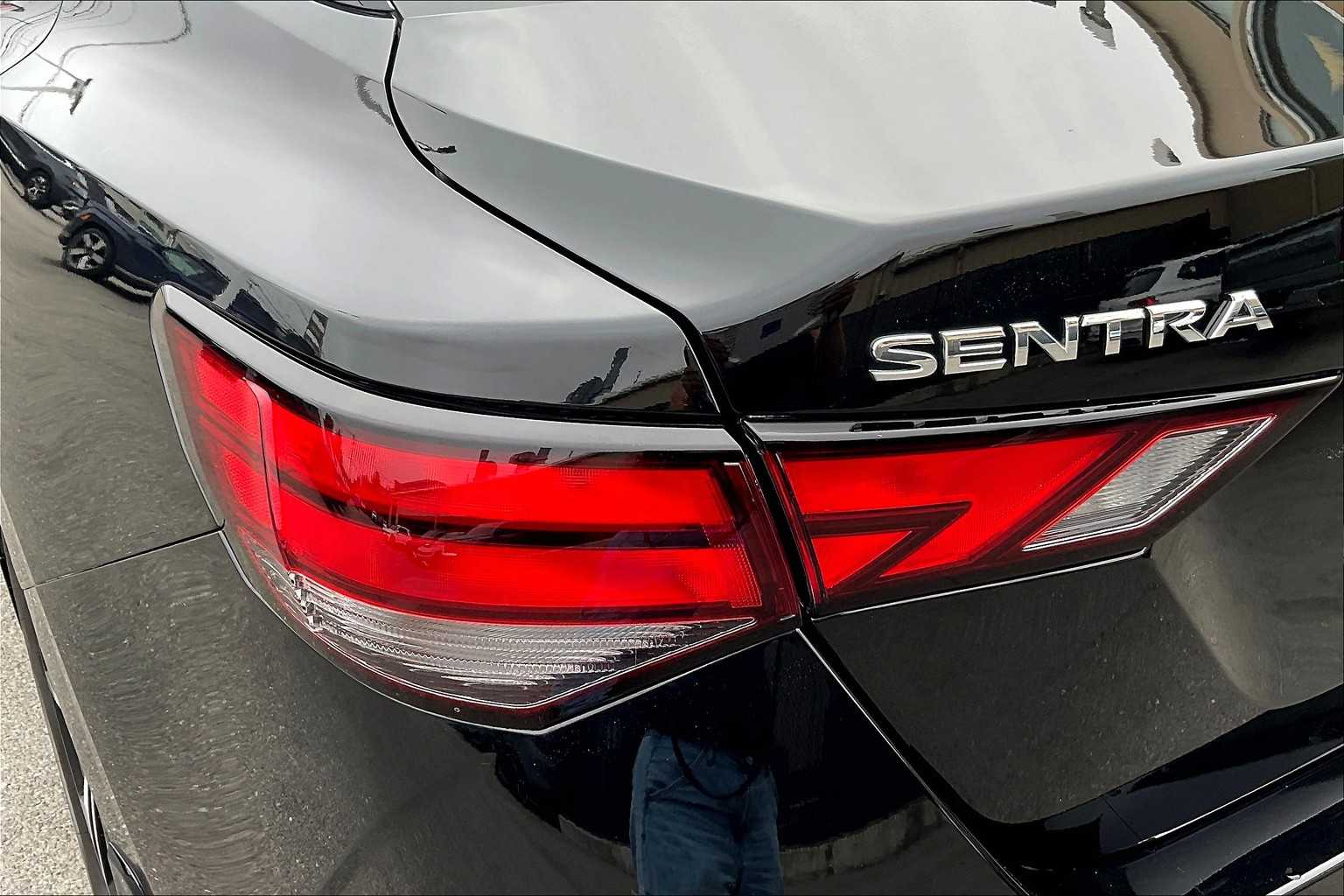 2022 Nissan Sentra SV - Photo 33