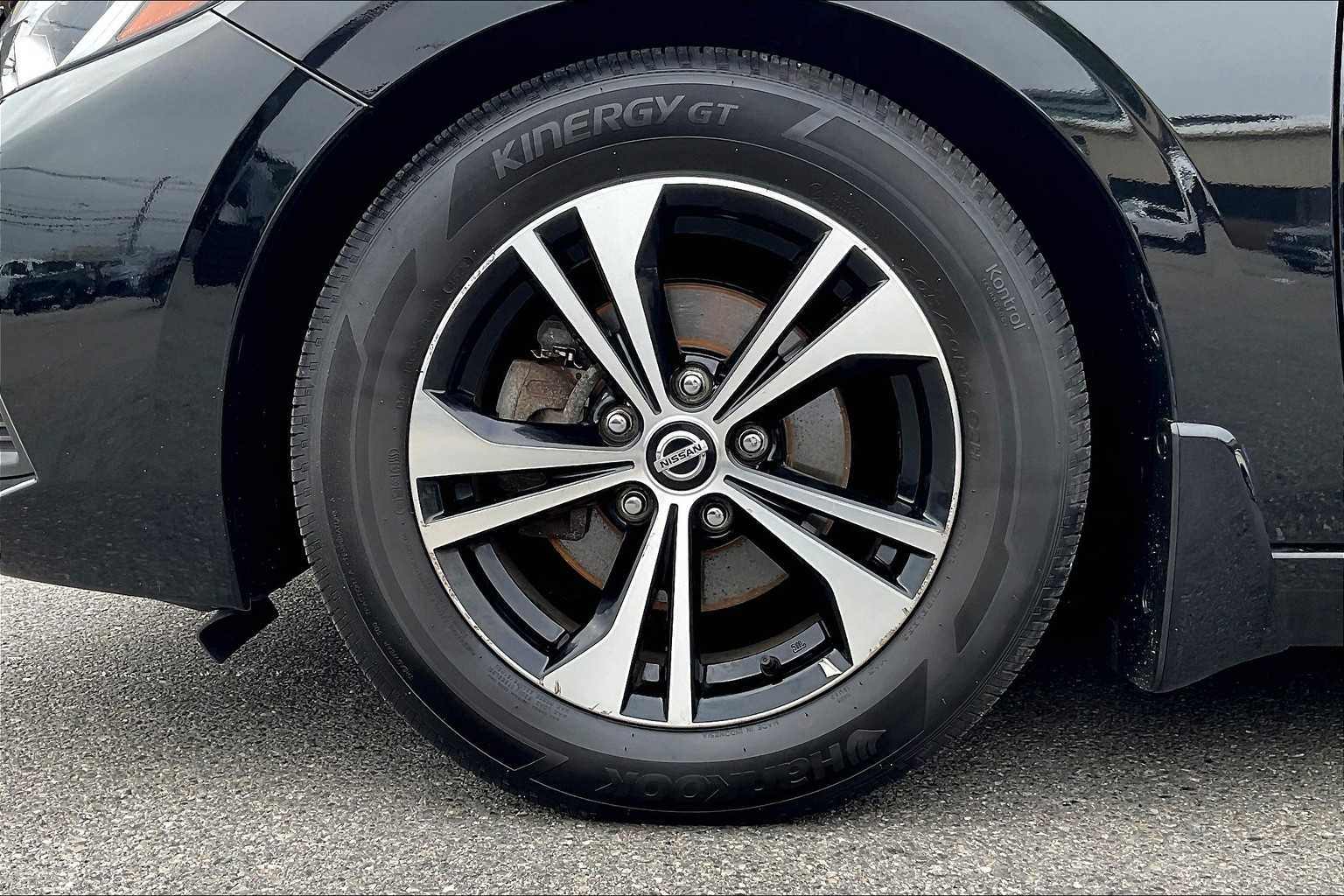2022 Nissan Sentra SV - Photo 7