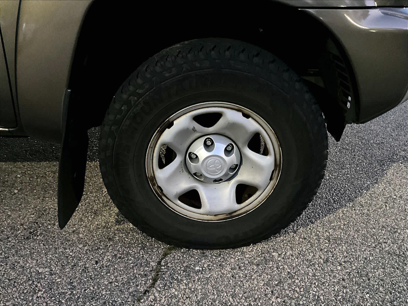 2013 Toyota Tacoma  - Photo 4