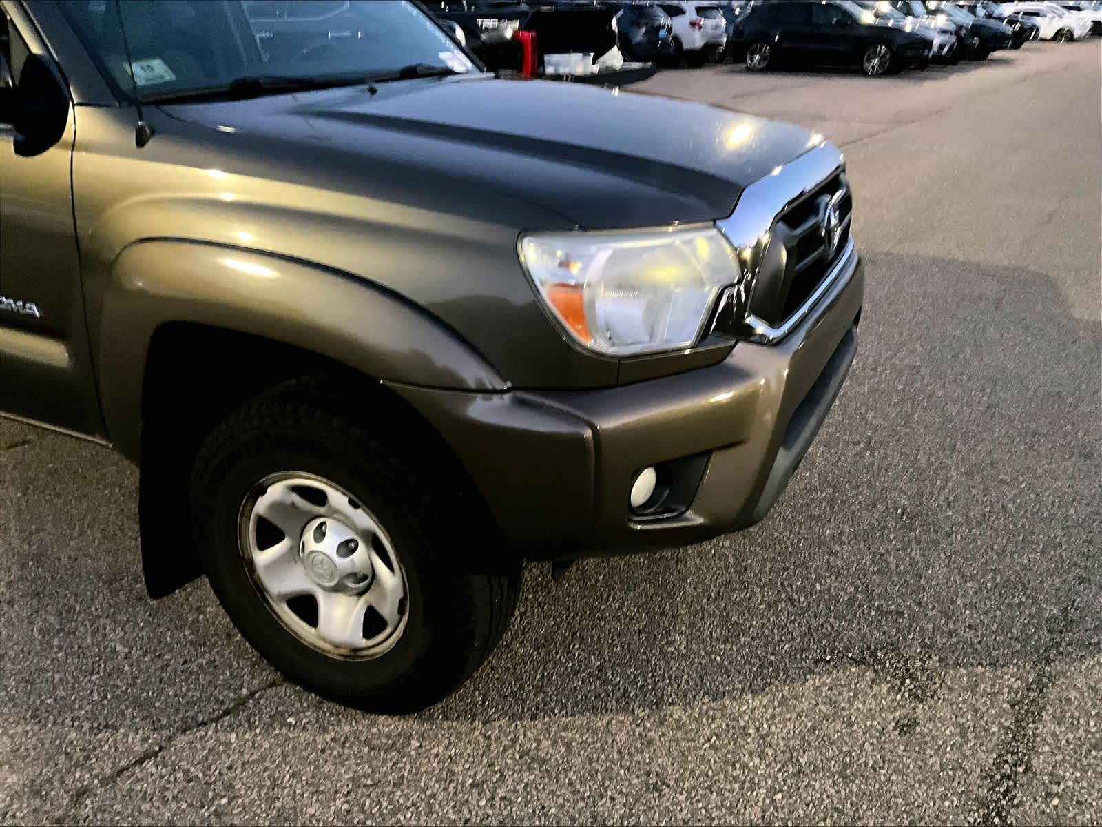 2013 Toyota Tacoma  - Photo 5