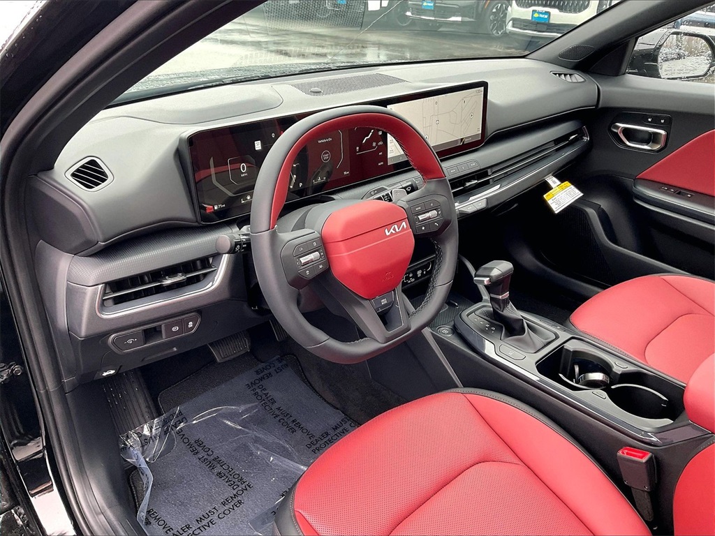 2025 Kia K4 GT-Line - Photo 9