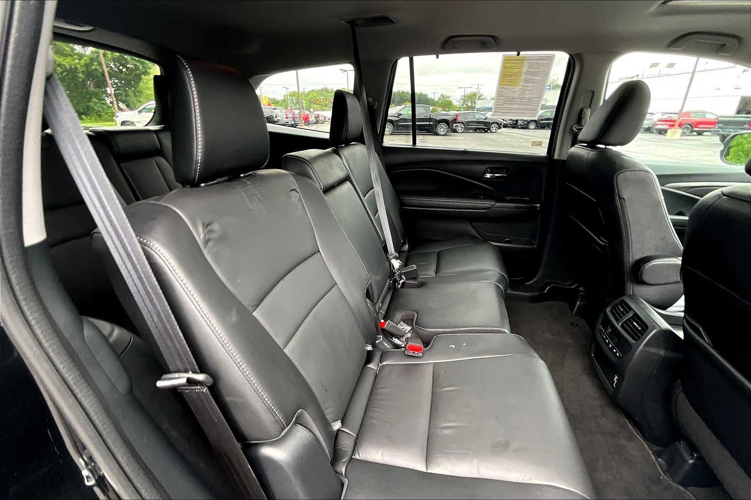 2022 Honda Pilot Special Edition - Photo 15