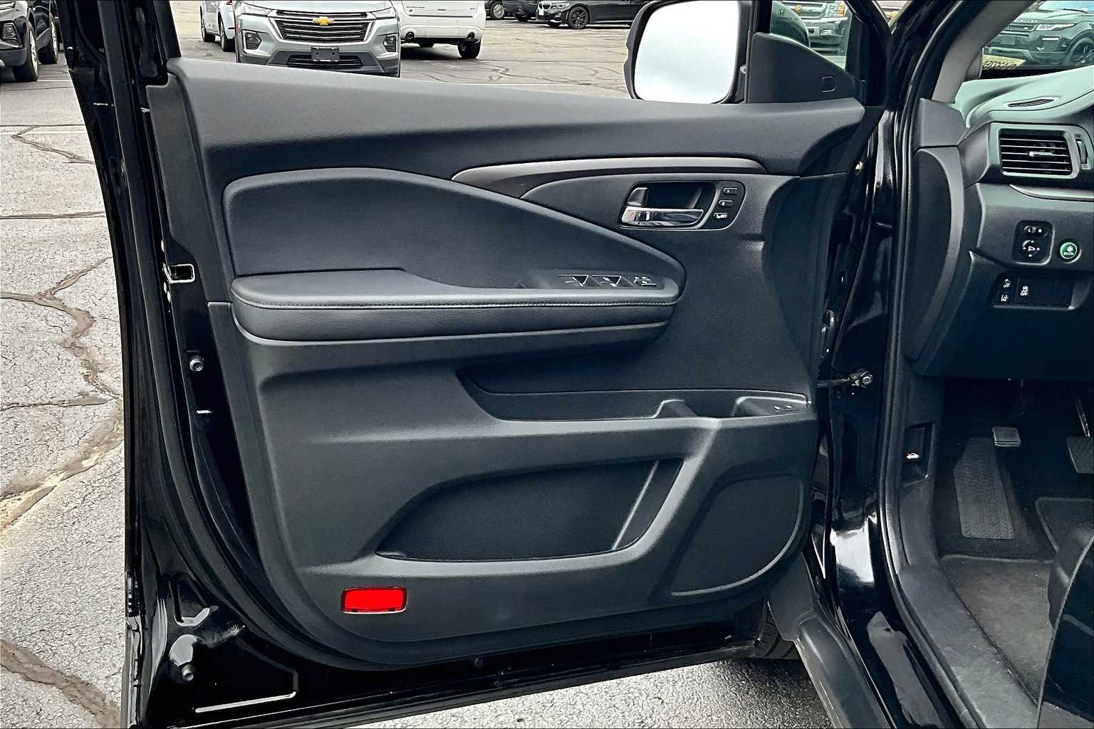 2022 Honda Pilot Special Edition - Photo 9