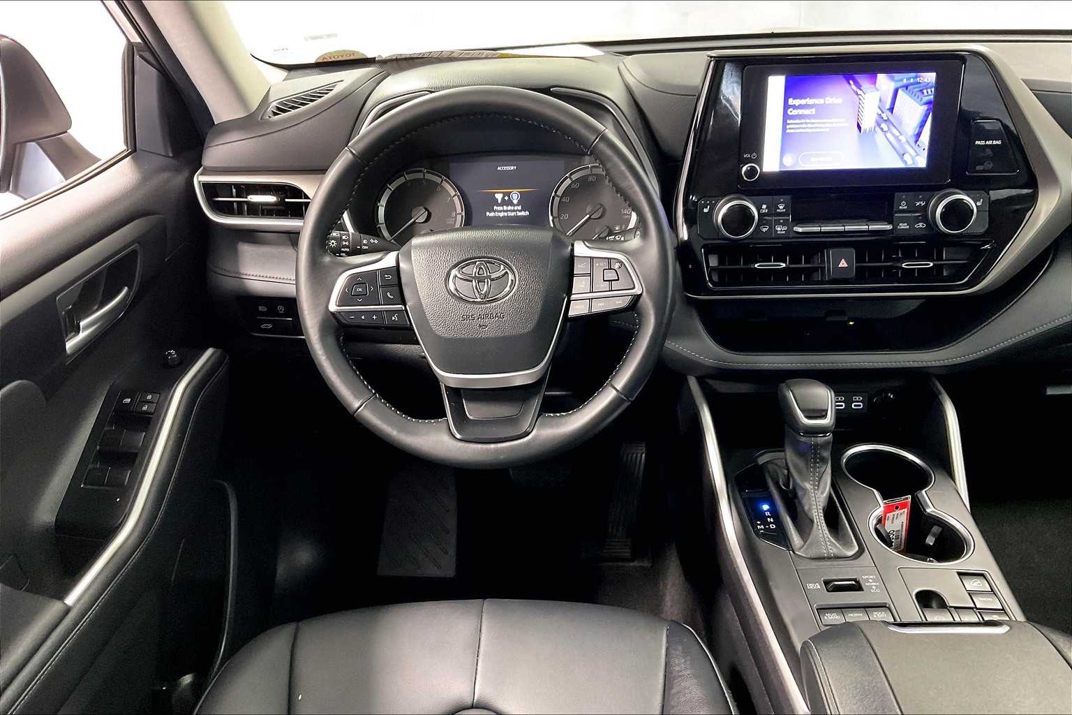2023 Toyota Highlander XLE - Photo 18