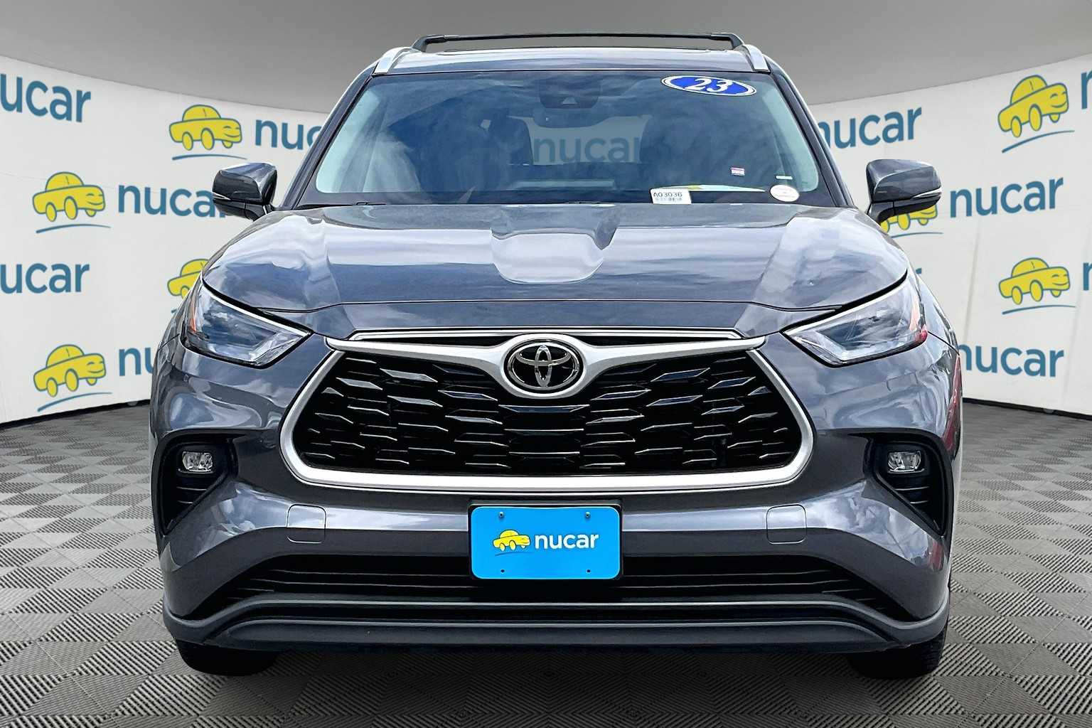 2023 Toyota Highlander XLE - Photo 2