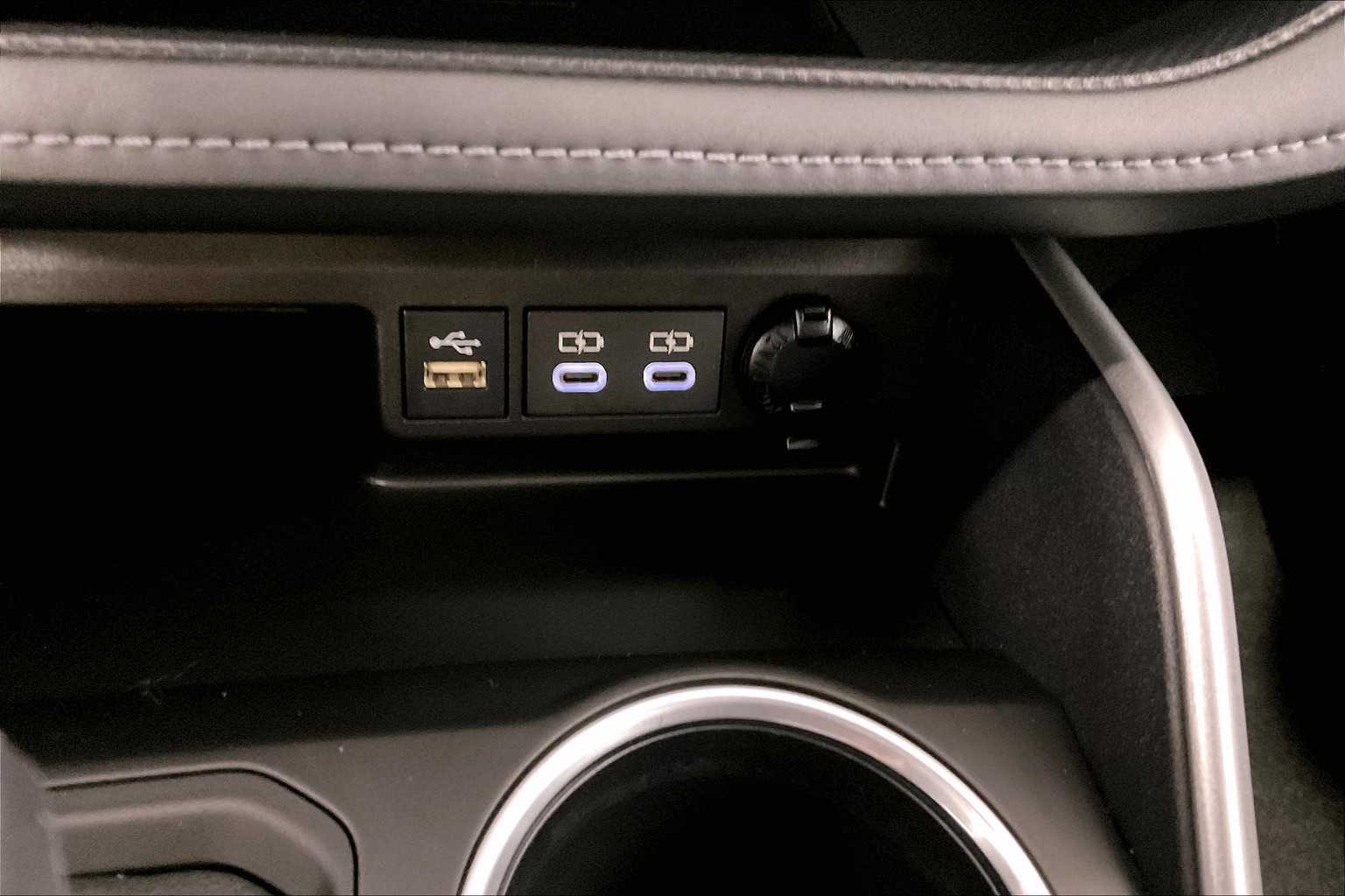 2023 Toyota Highlander XLE - Photo 28
