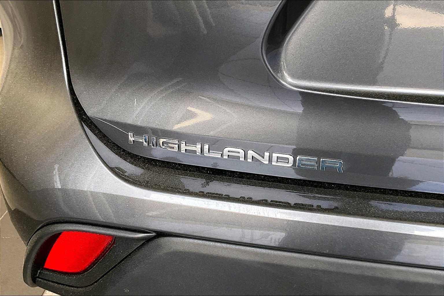 2023 Toyota Highlander XLE - Photo 29