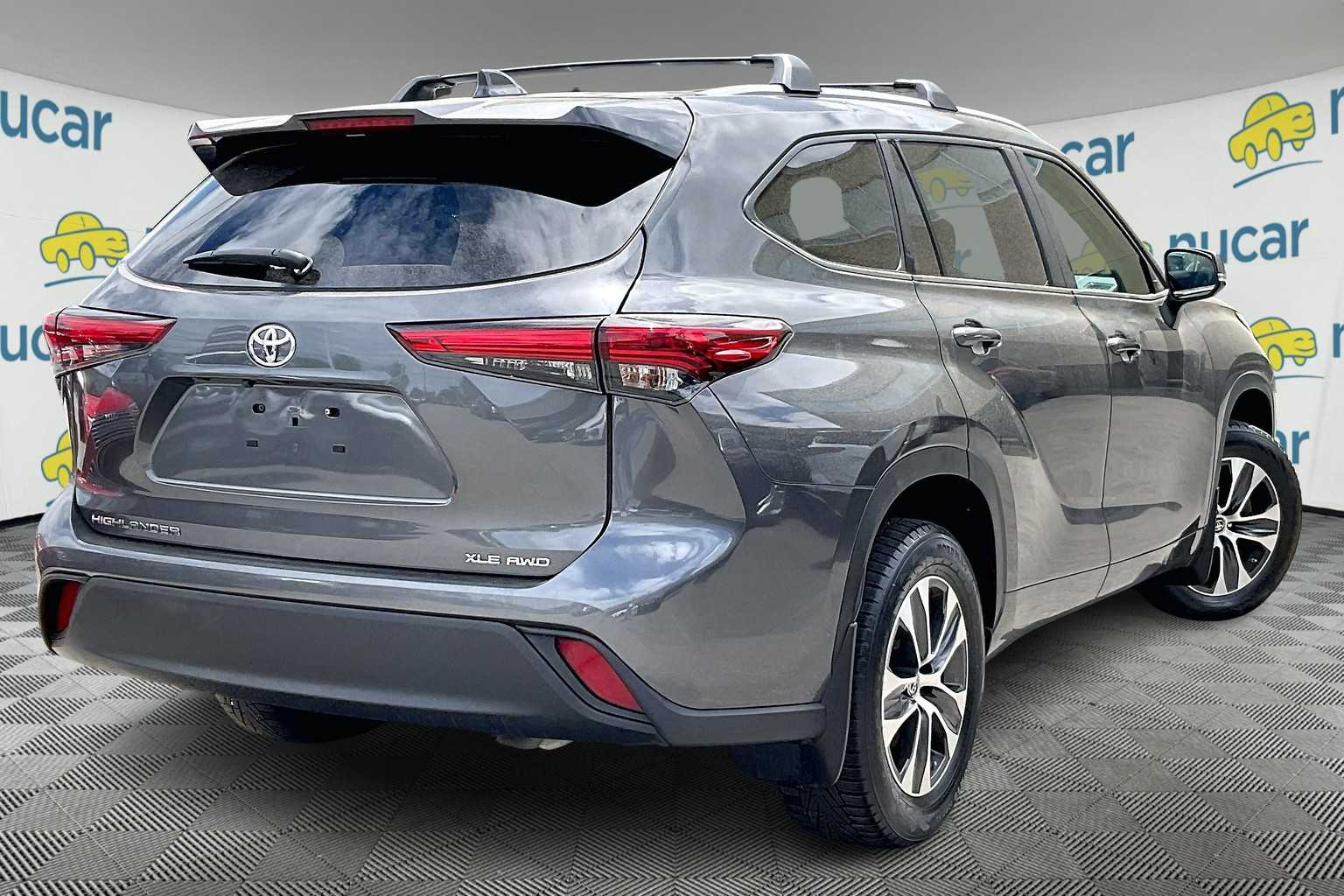 2023 Toyota Highlander XLE - Photo 6