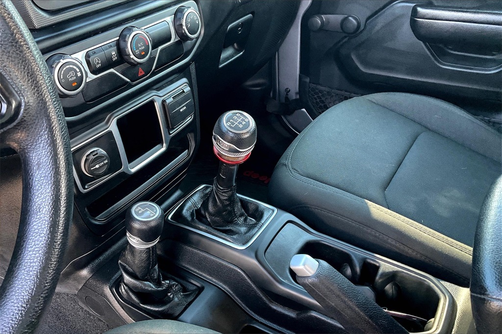 2021 Jeep Wrangler Unlimited Sport - Photo 19