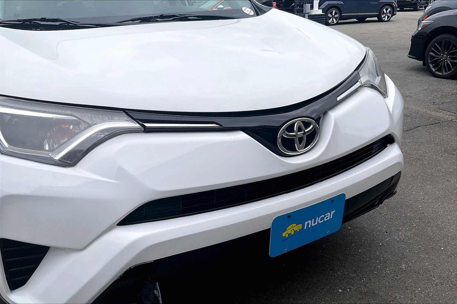2016 Toyota RAV4 LE - Photo 30