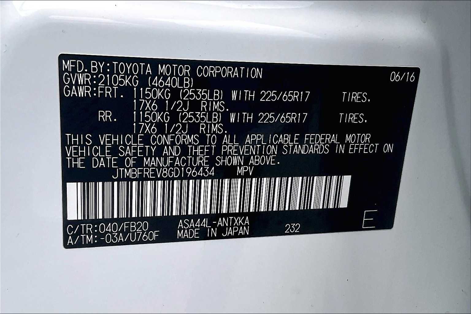 2016 Toyota RAV4 LE - Photo 34