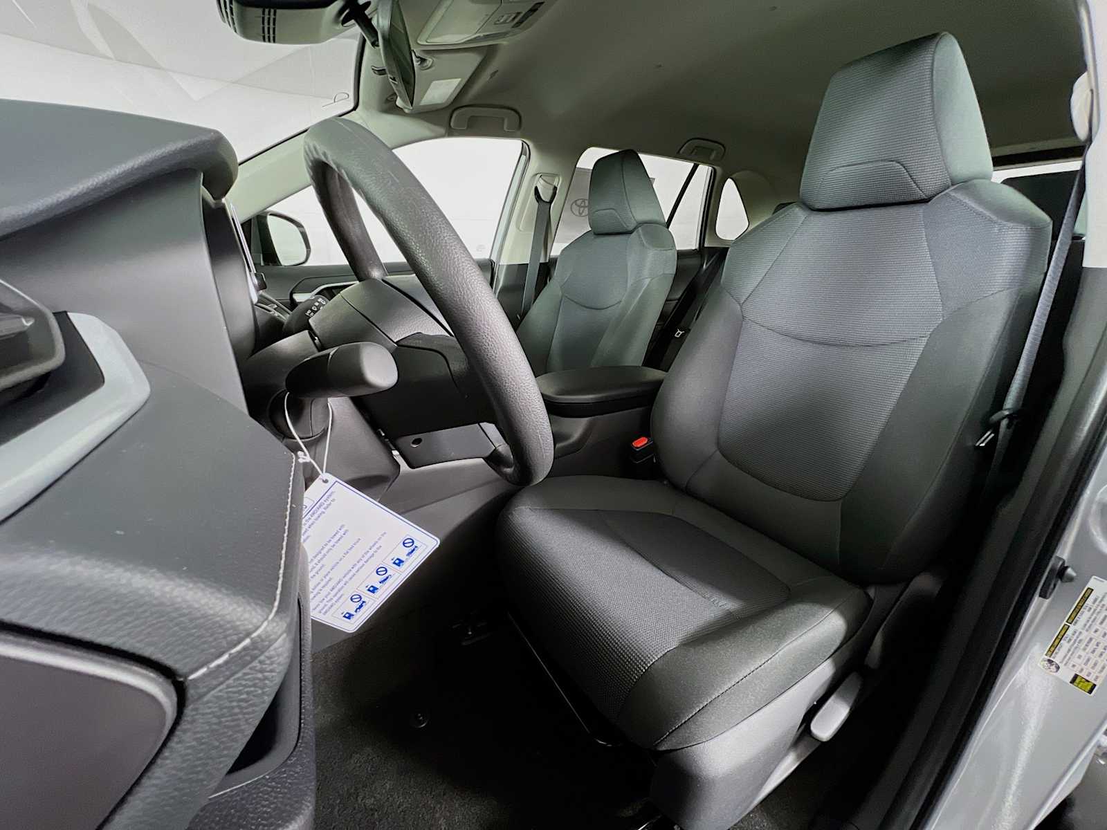 2025 Toyota RAV4 LE - Photo 12