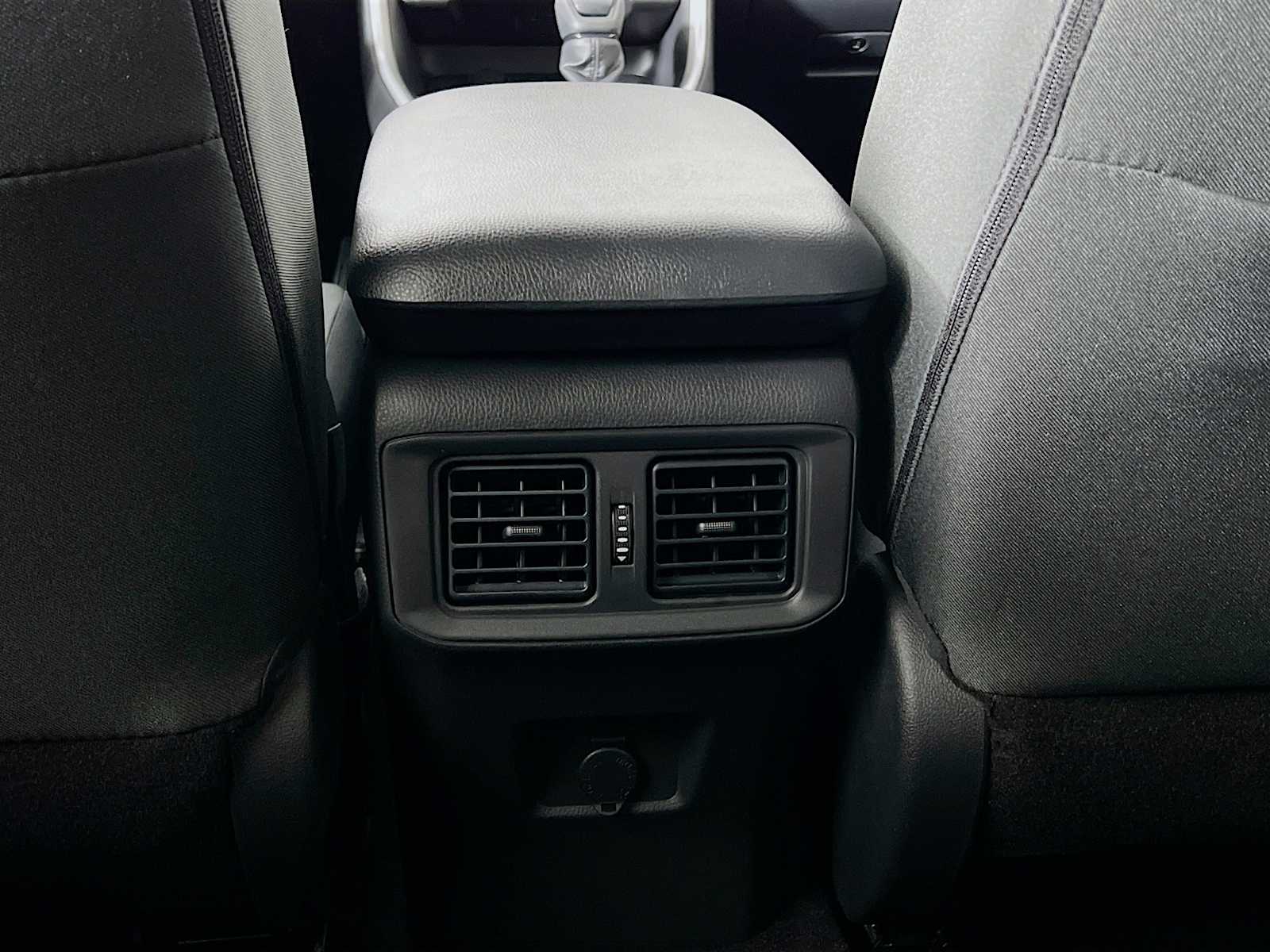 2025 Toyota RAV4 LE - Photo 14