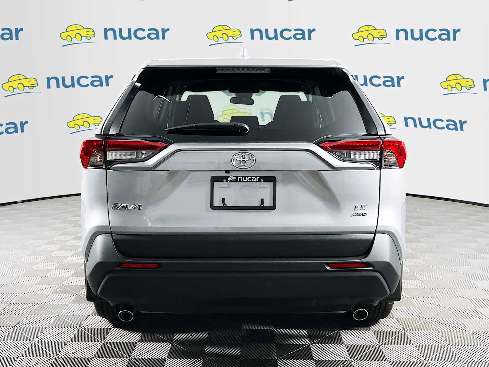 2025 Toyota RAV4 LE - Photo 5