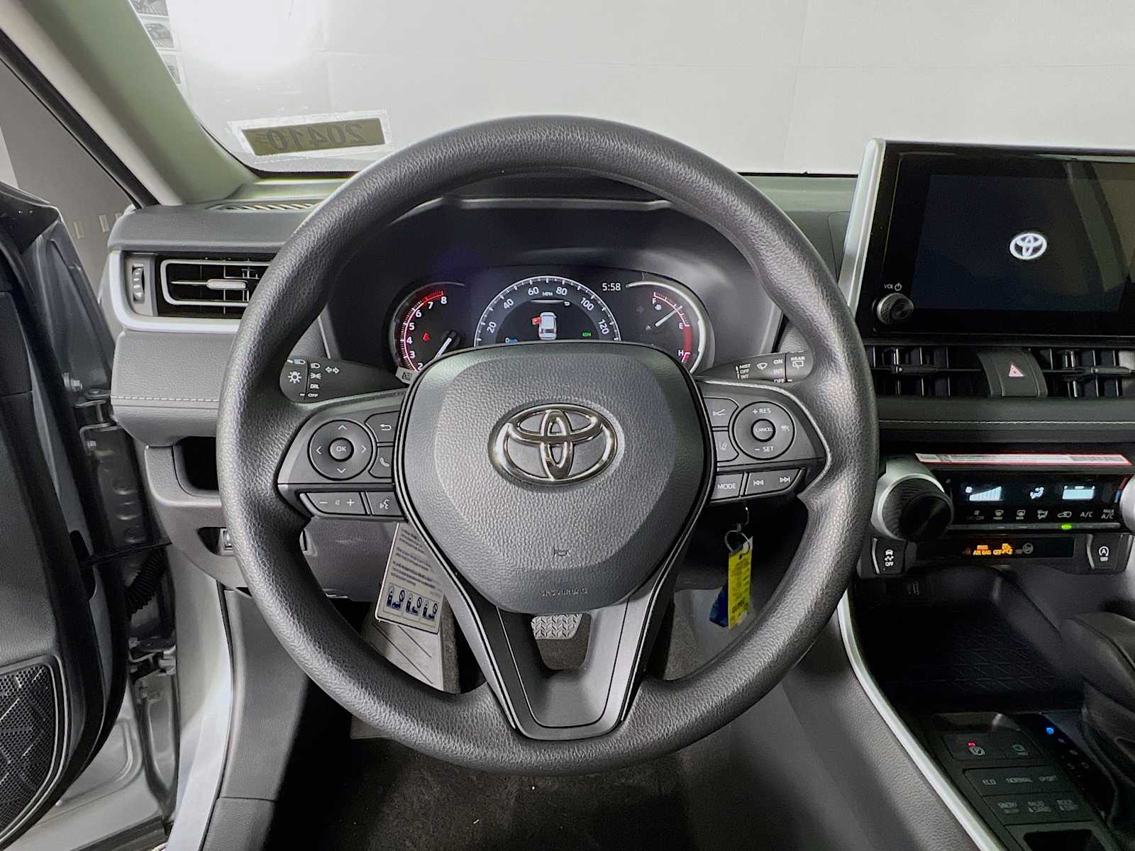 2025 Toyota RAV4 LE - Photo 7