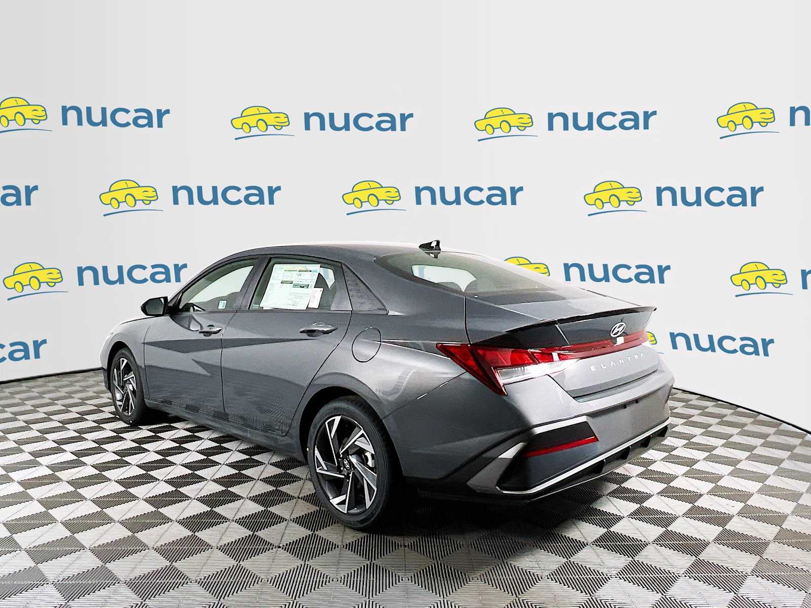 2025 Hyundai Elantra SEL Sport - Photo 4