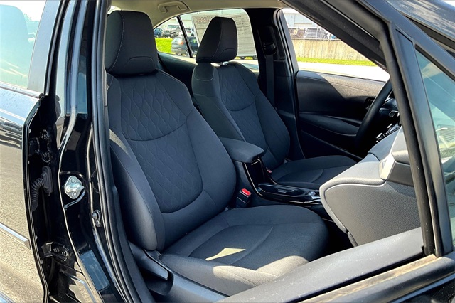2022 Toyota Corolla LE - Photo 11