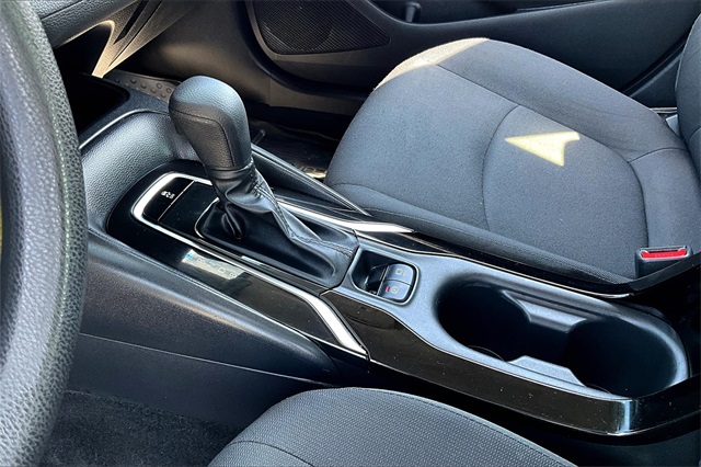 2022 Toyota Corolla LE - Photo 19