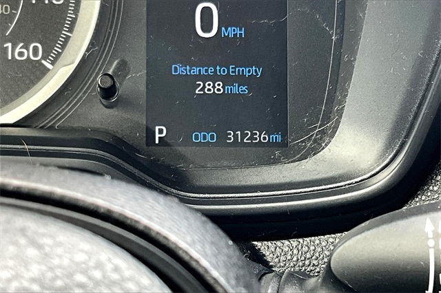 2022 Toyota Corolla LE - Photo 3