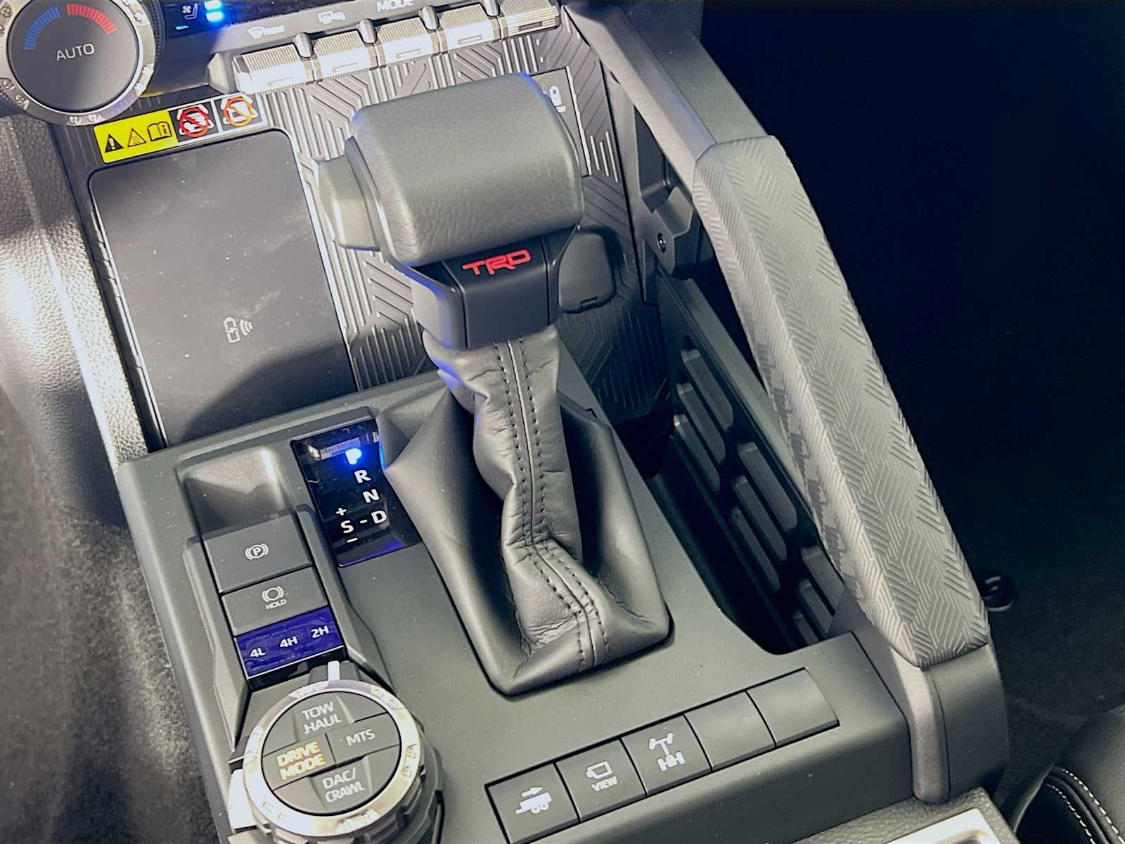 2025 Toyota 4Runner TRD Off Road Premium - Photo 11