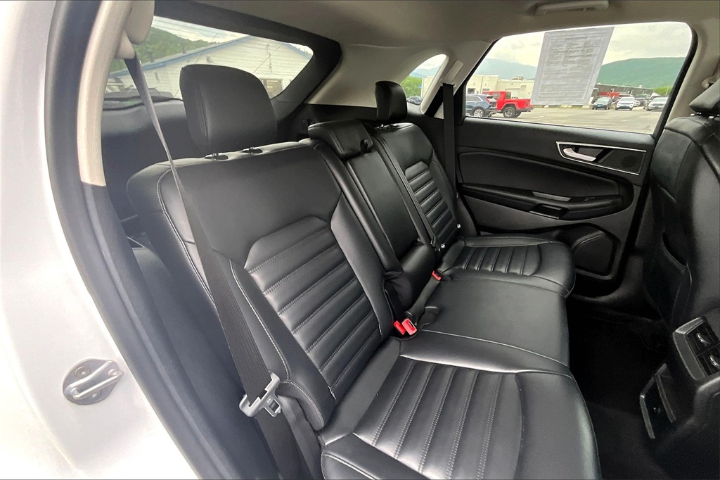 2024 Ford Edge SEL - Photo 16
