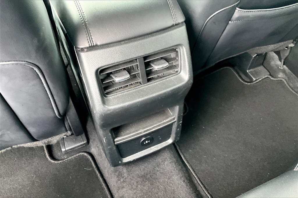 2024 Ford Edge SEL - Photo 27