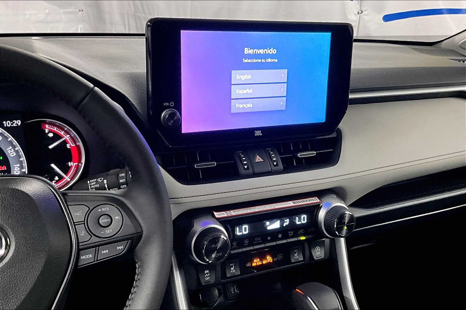 2025 Toyota RAV4 XLE Premium - Photo 13