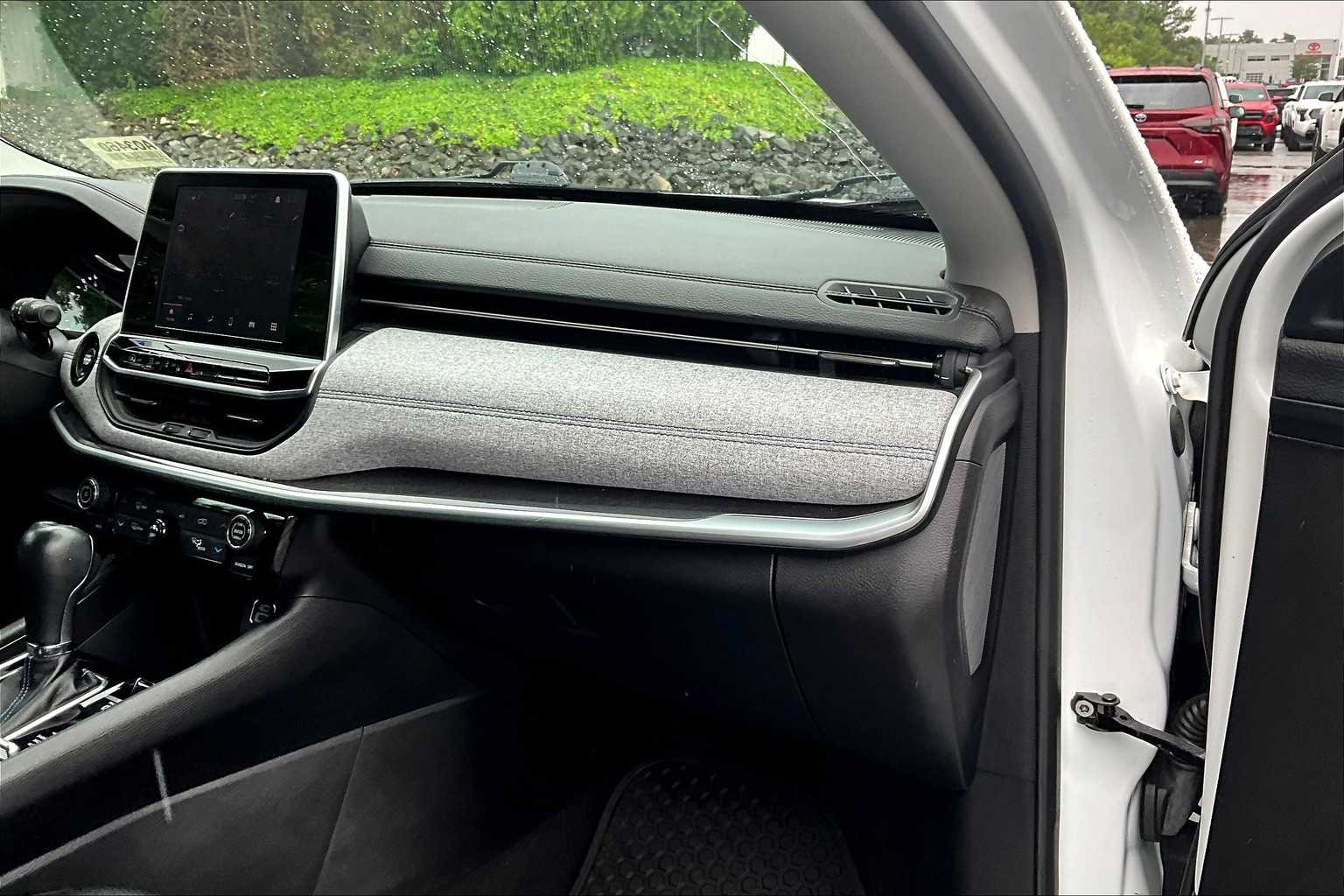 2022 Jeep Compass Latitude - Photo 13