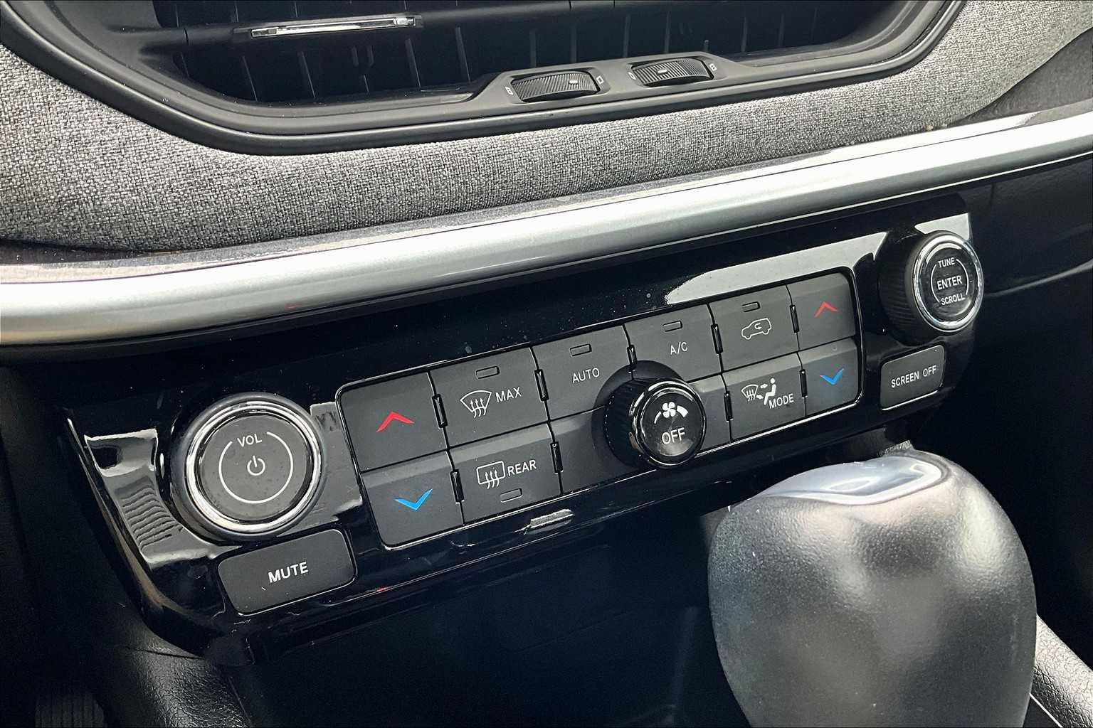 2022 Jeep Compass Latitude - Photo 26