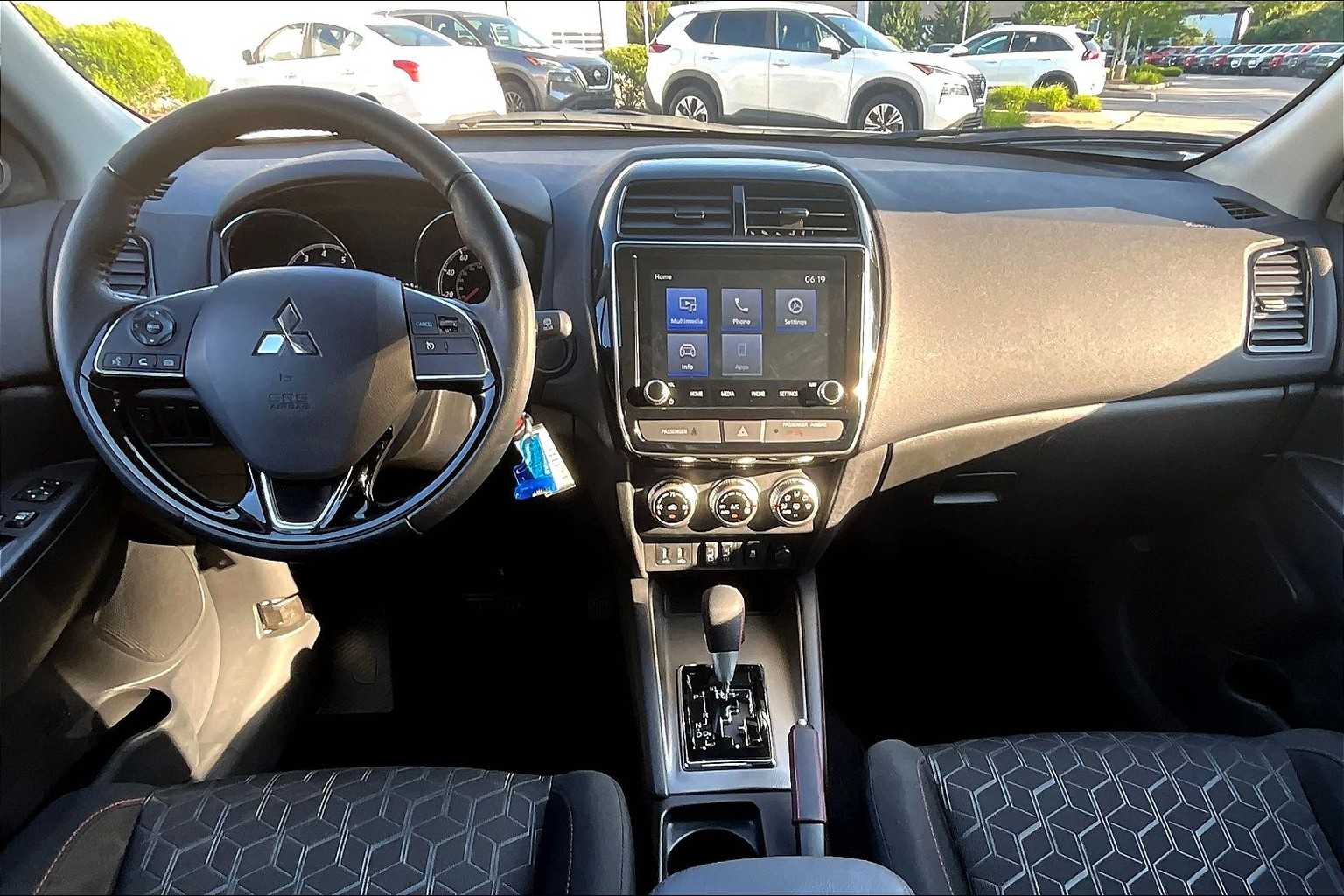 2024 Mitsubishi Outlander Sport LE - Photo 21